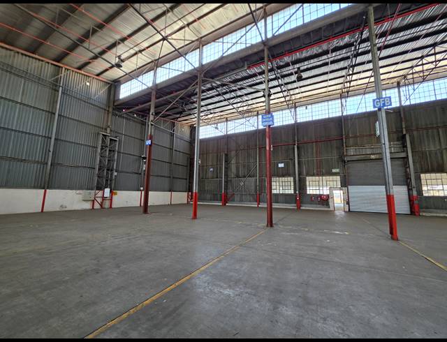 5,800M² WAREHOUSE TO LET IN WADEVILLE